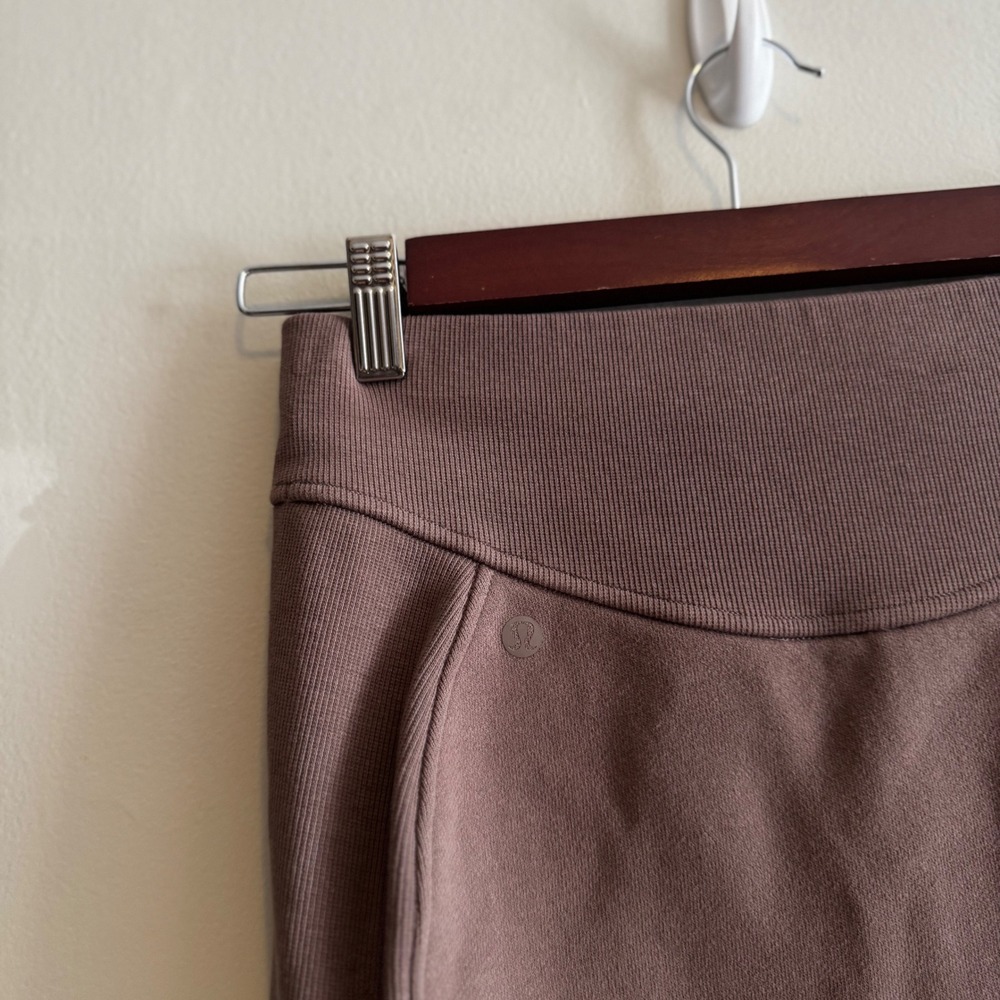 Lululemon Womens Small Chocolate Brown Cotton Blend Athleisure Skirt Earth Tones - Picture 2 of 3